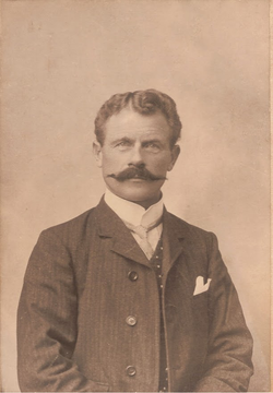 Foto van Petrus Vesters omstreek 1910.jpg